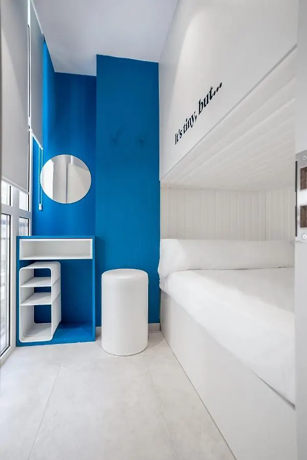Coeo Pod Hostel Beatas مالقة