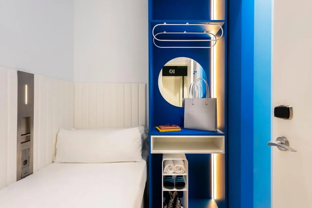 Coeo Pod Hostel Beatas مالقة 0*,