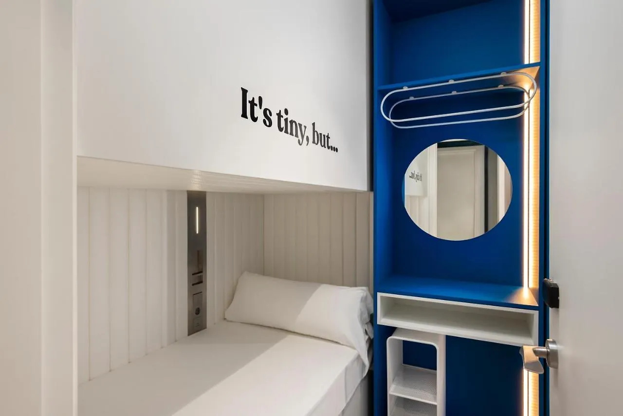 Coeo Pod Hostel Beatas مالقة إسبانيا